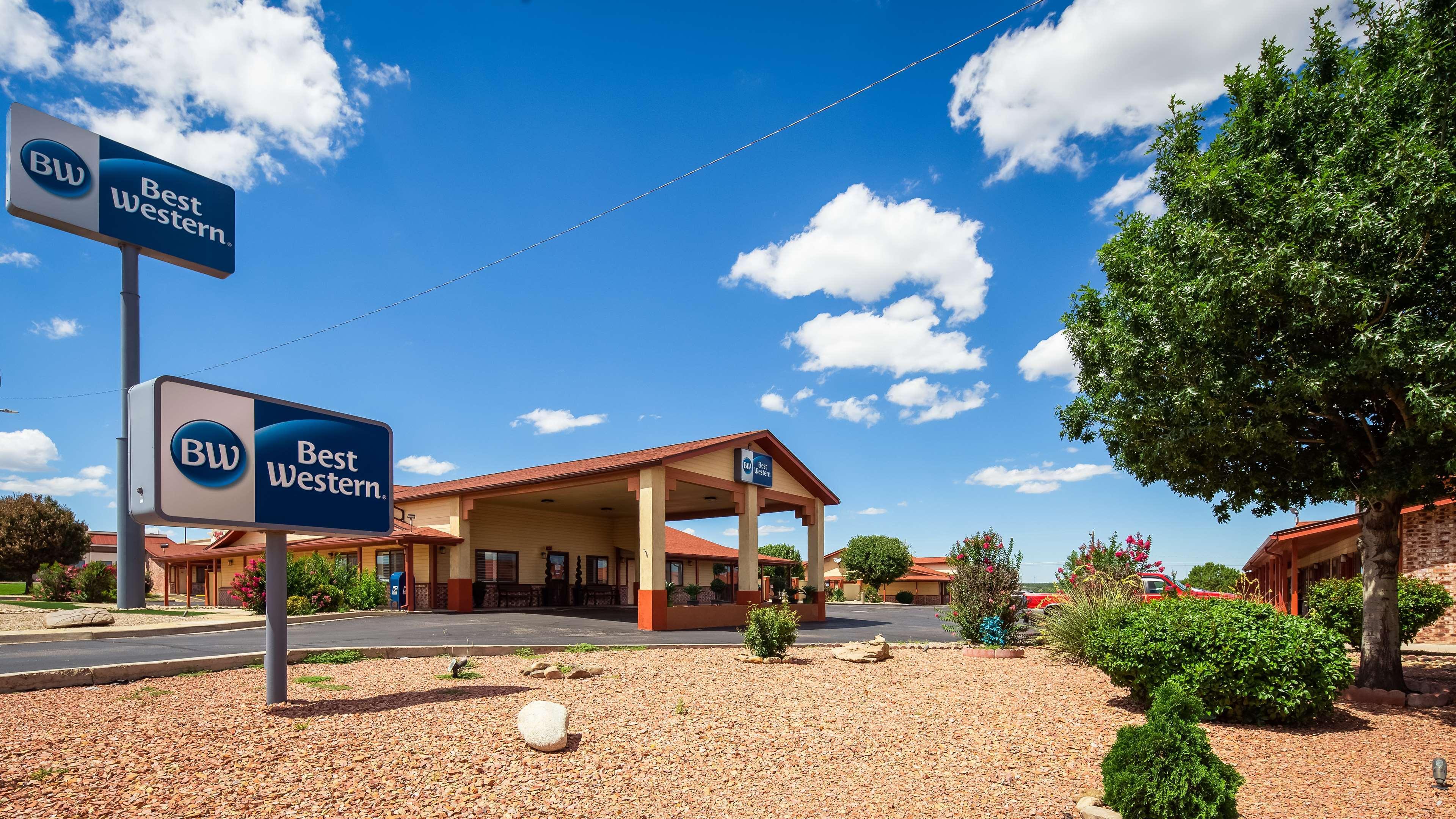 Western Hotel 2*