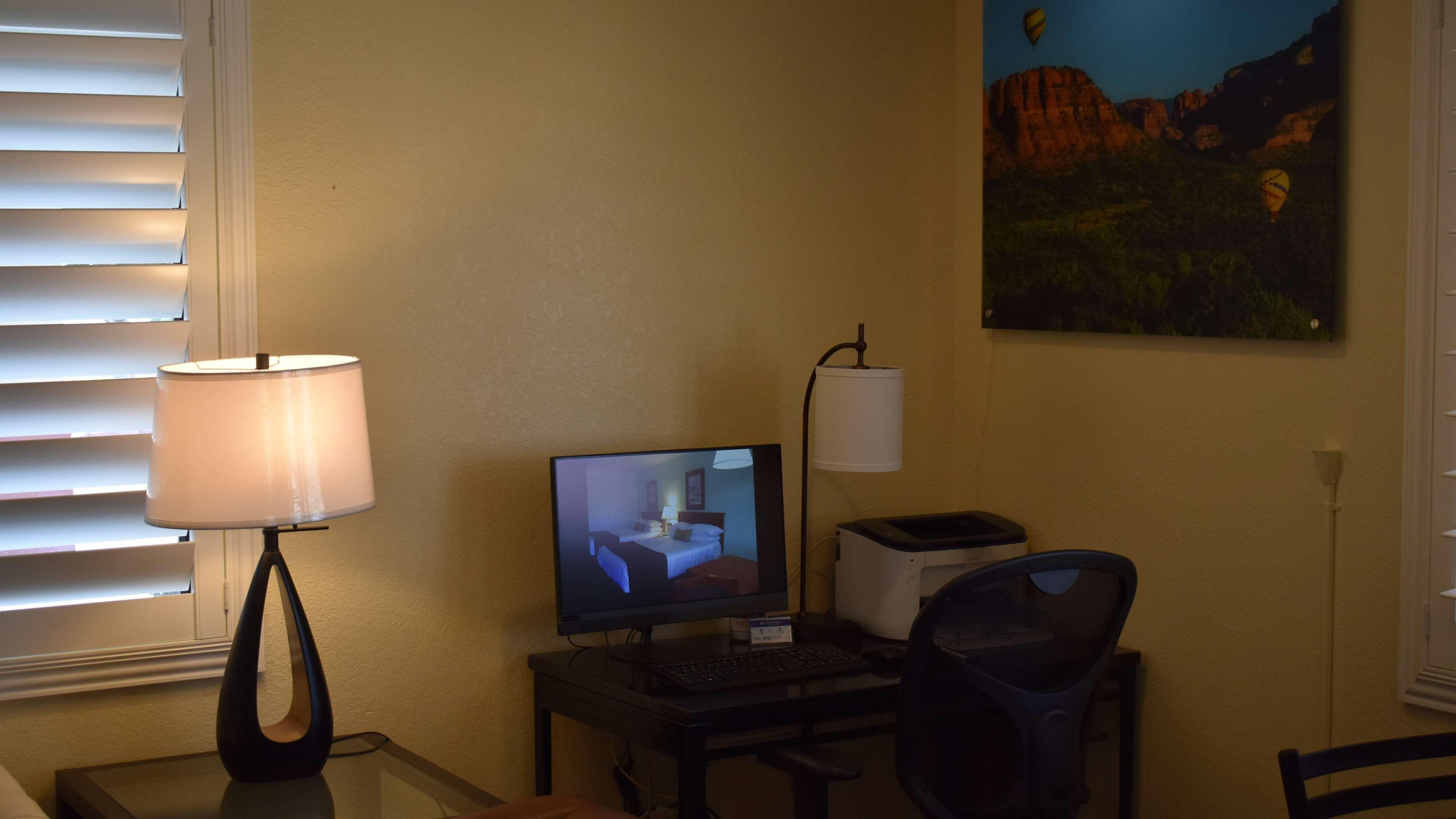 Western Hotel 2*