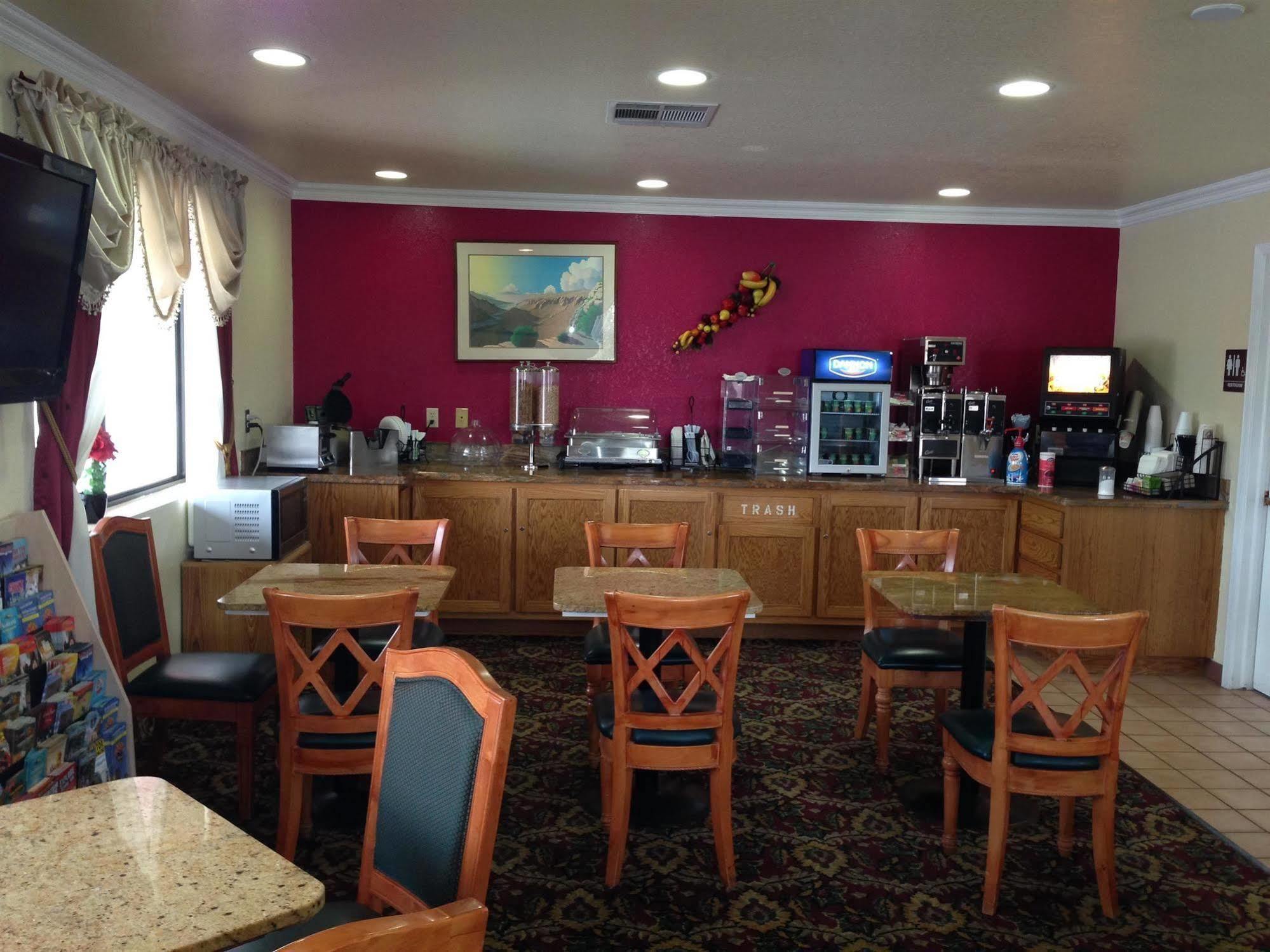 Western Hotel 2*